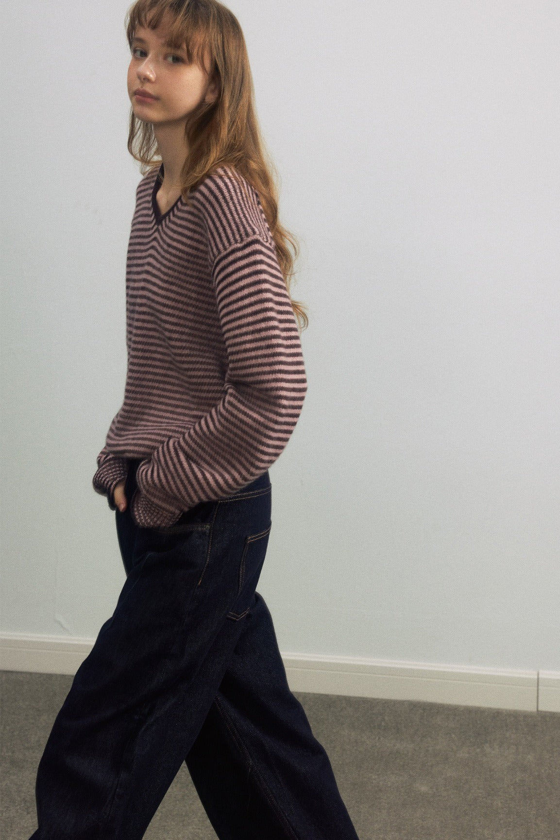 Wool blend contrasting stripes V-neck sweater | 4 color