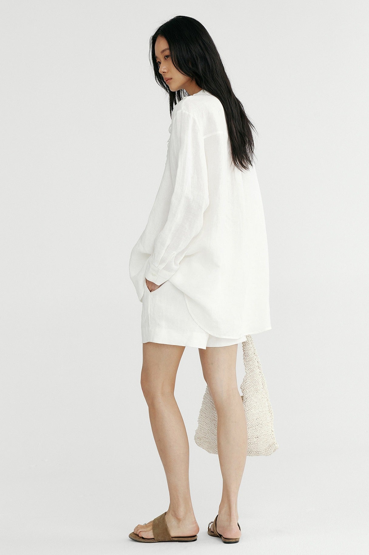 Sheer lace meets airy linen V-neck loose shirt