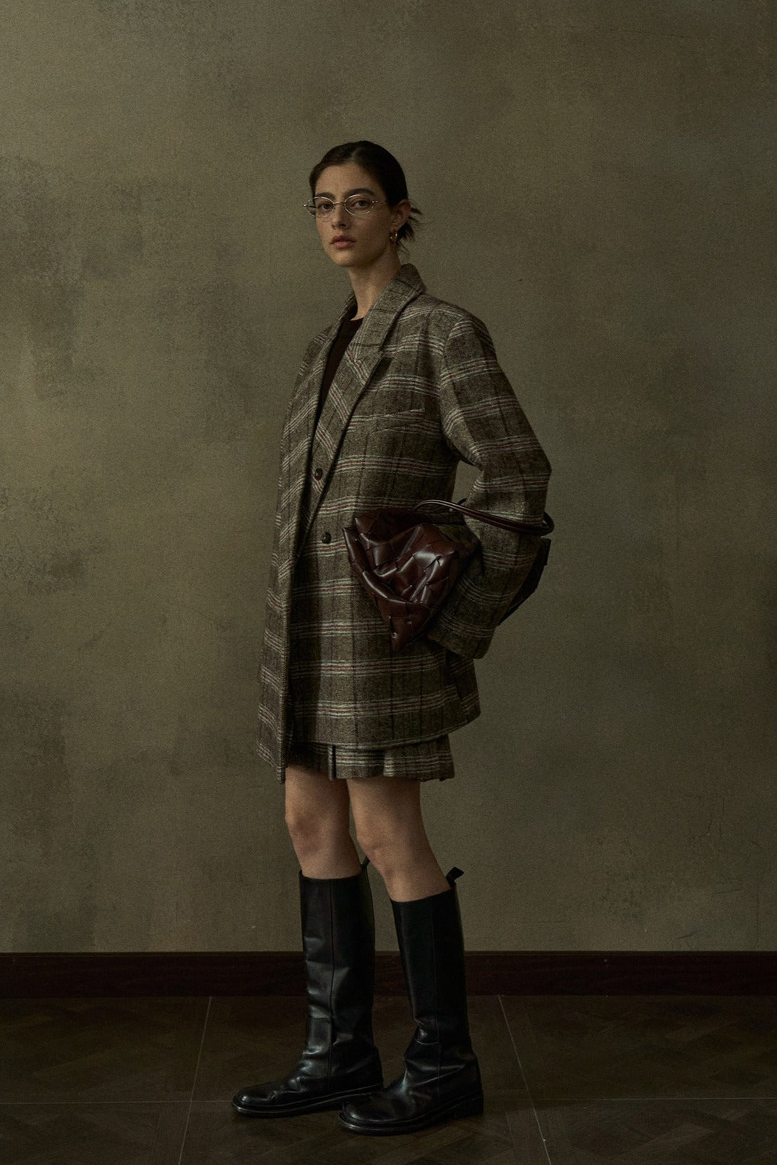 Wool containing plaid pattern super loose blazer | 2 color
