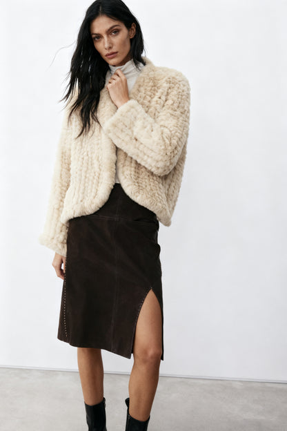 Chaqueta corta de peluche con estampado de conejo rex | 2 colores