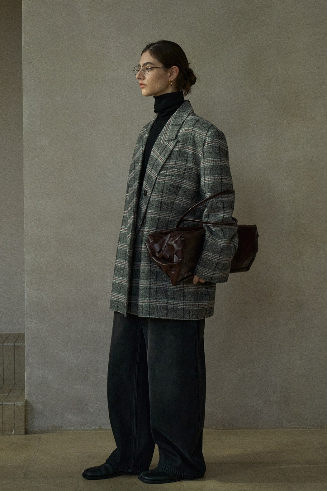 Wool containing plaid pattern super loose blazer | 2 color