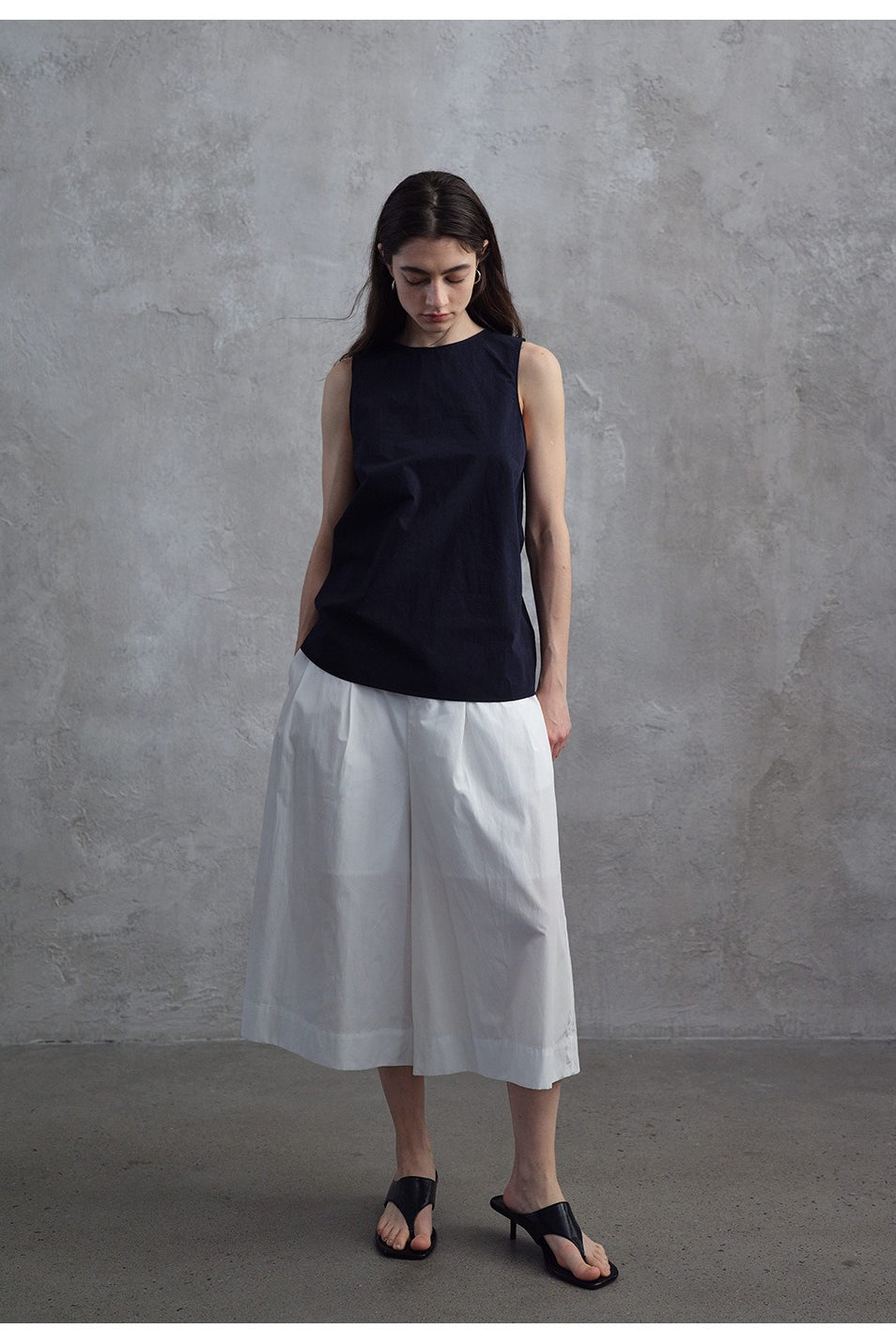 100% cotton sleeveless top | 2 color