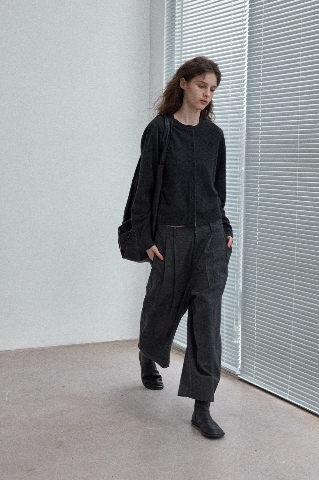 Wool blend wide-leg curved cropped pants | 3 color