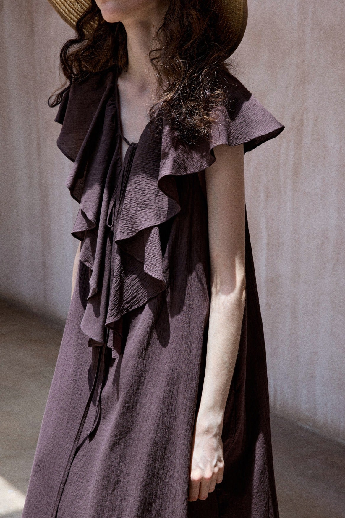 Cotton blend V-neck ruffled collar dress | 2 color