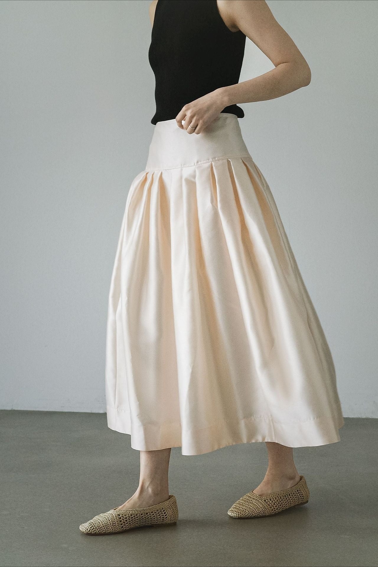 Puffy silhouette  high-waist midi skirt | 2 color