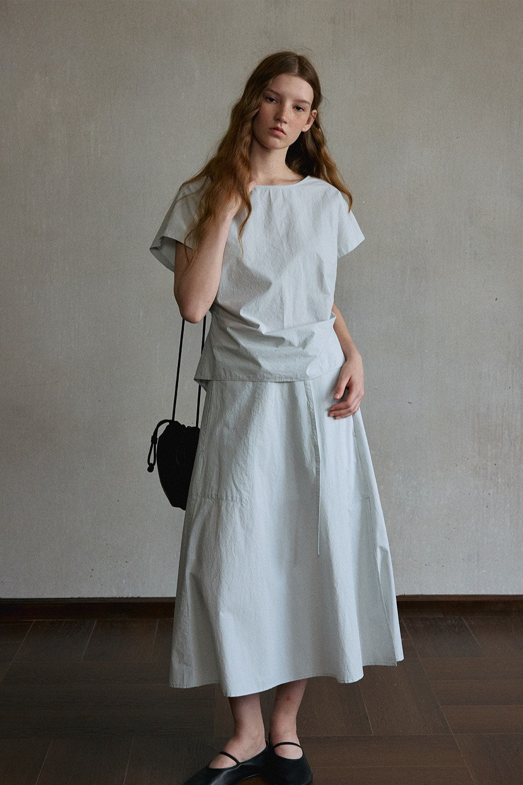 Ohmi Bleach | paper-touch short-sleeve top | 3 color
