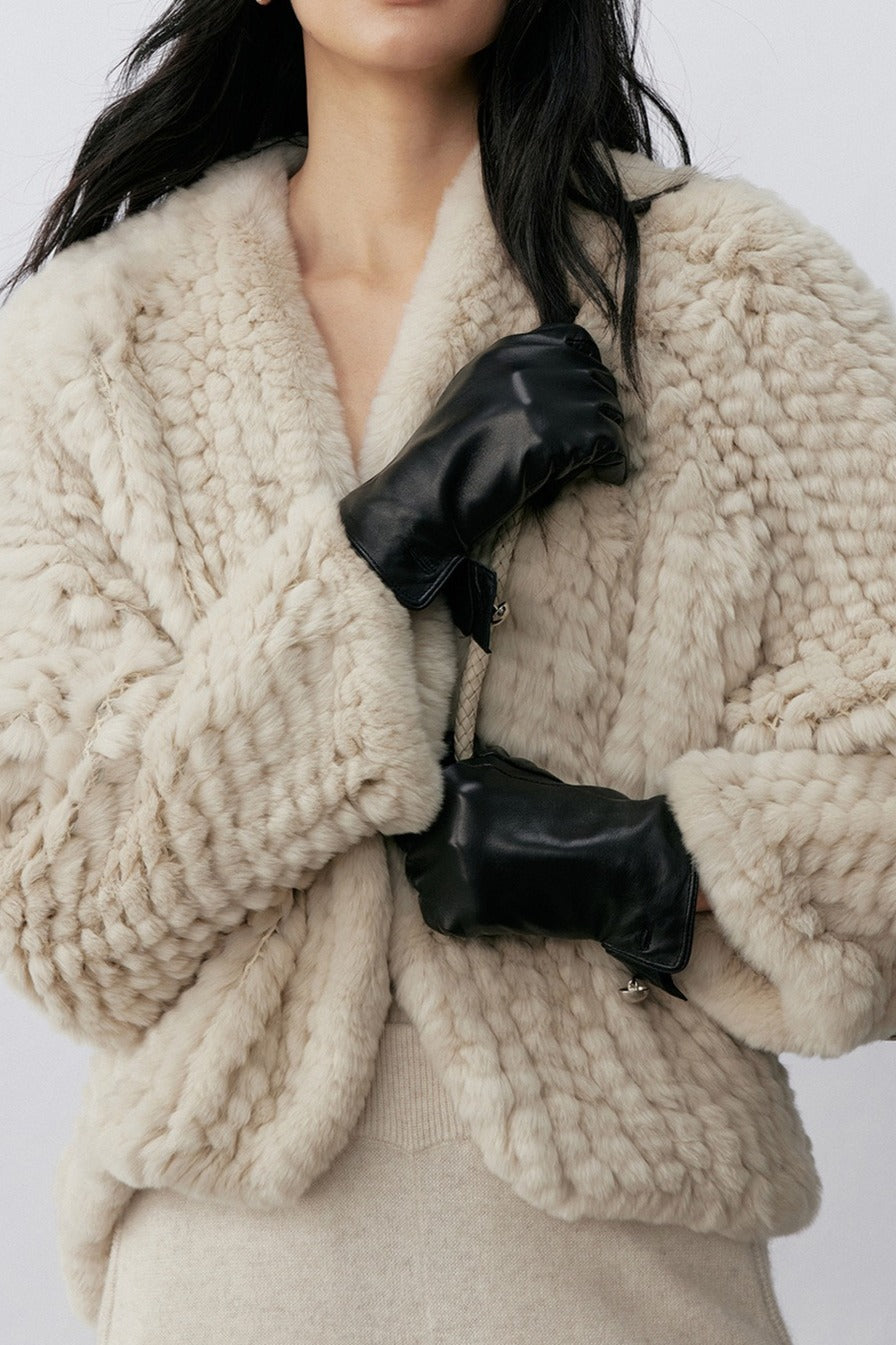 Chaqueta corta de peluche con estampado de conejo rex | 2 colores