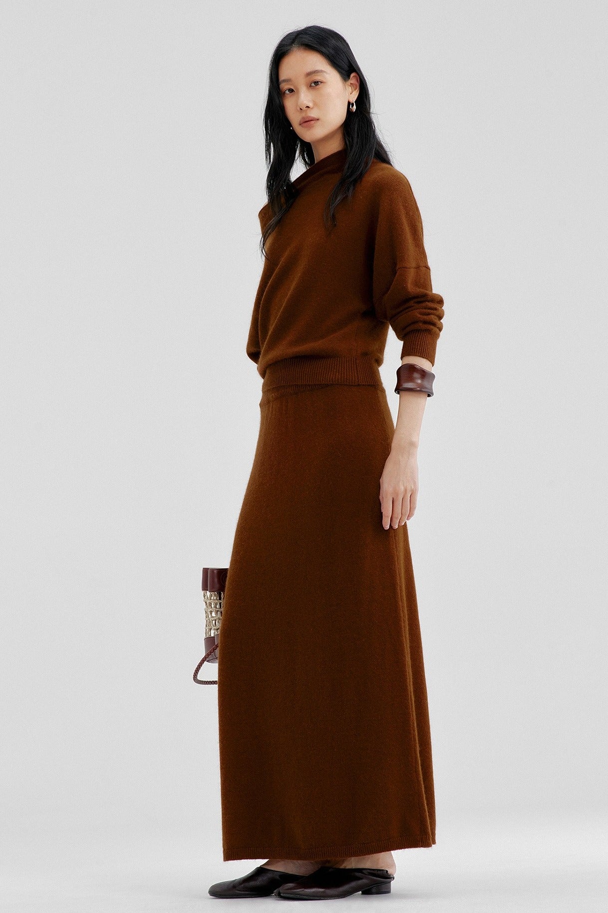 Soft and smooth flattering fit A-ling skirt | 2 color
