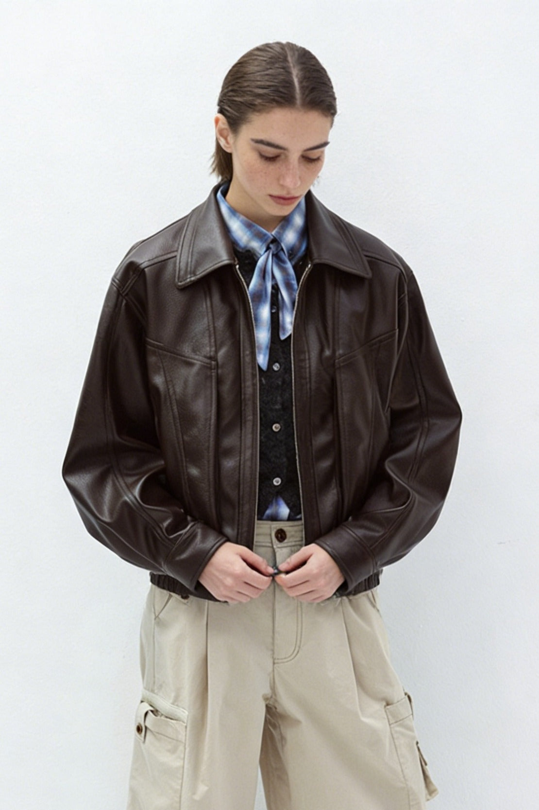 Blouson bomber en polyuréthane mat, coupe ajustée et style décontracté | 2 couleurs