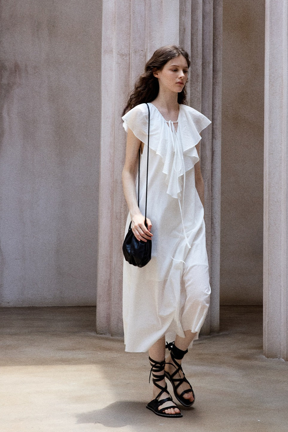 Cotton blend V-neck ruffled collar dress | 2 color