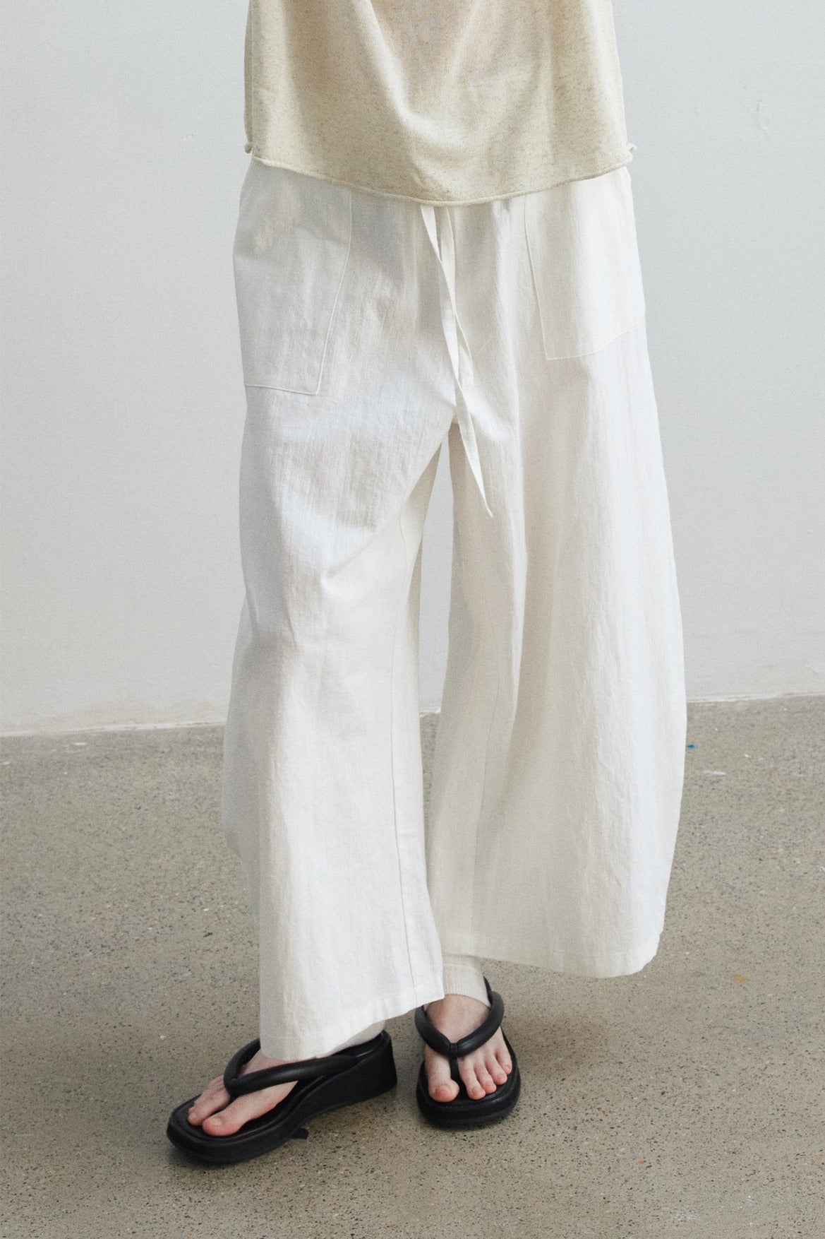 Cotton blend linen sickle shape wide-leg 8/9 pants | 4 color