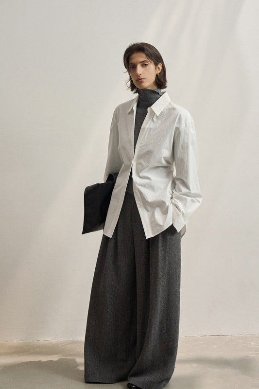 Chemise cintrée en coton à col en V | 3 couleurs