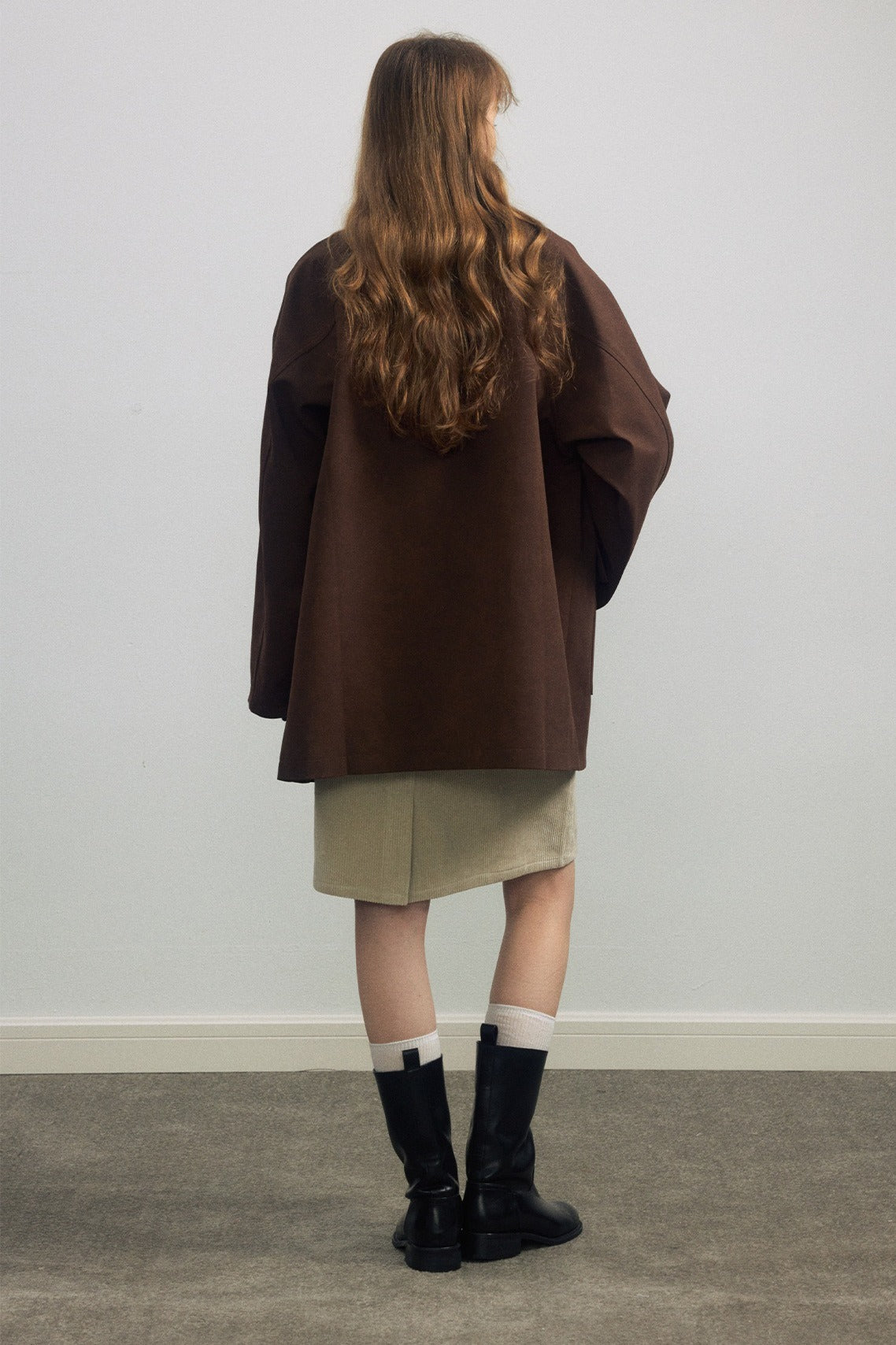 Mid-length contrasting collar jacket | 2 color