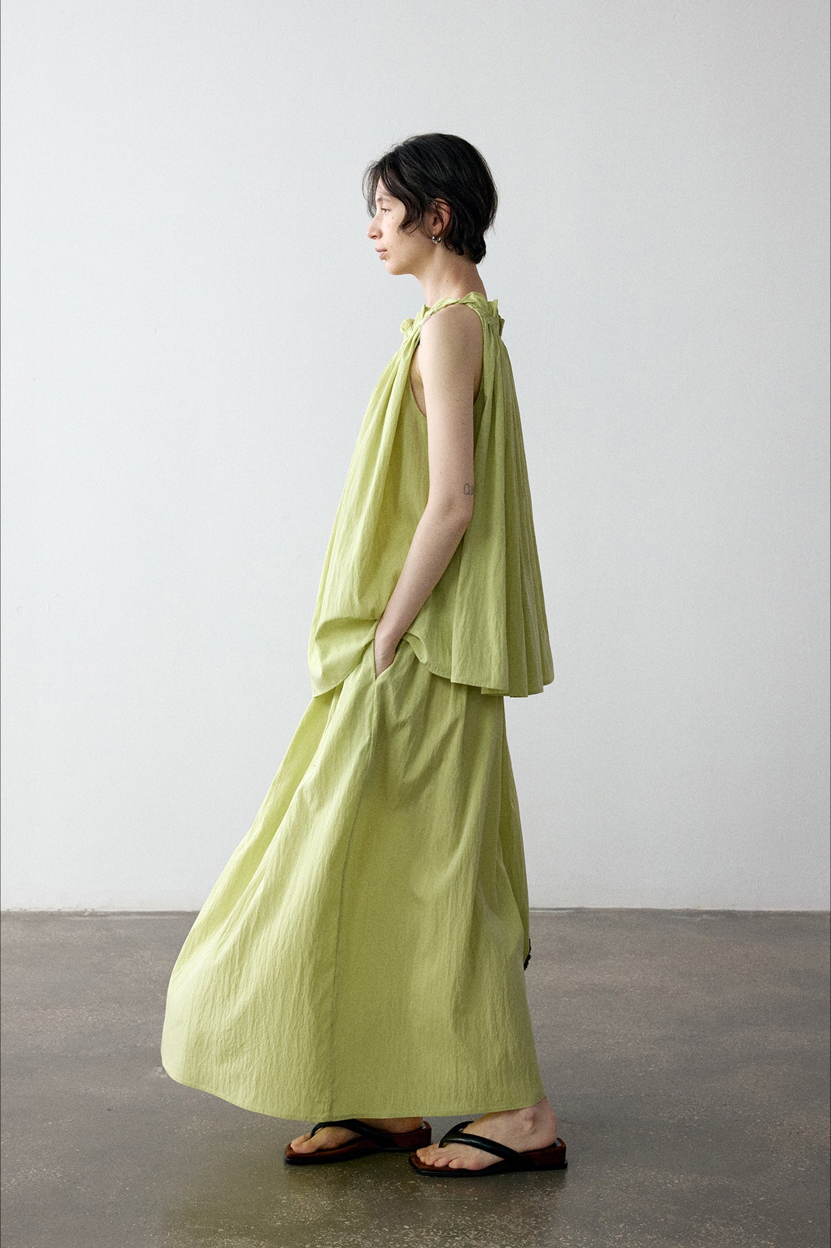 [Wandering organ] Viscose blend textured peplum waist skirt | 4 color