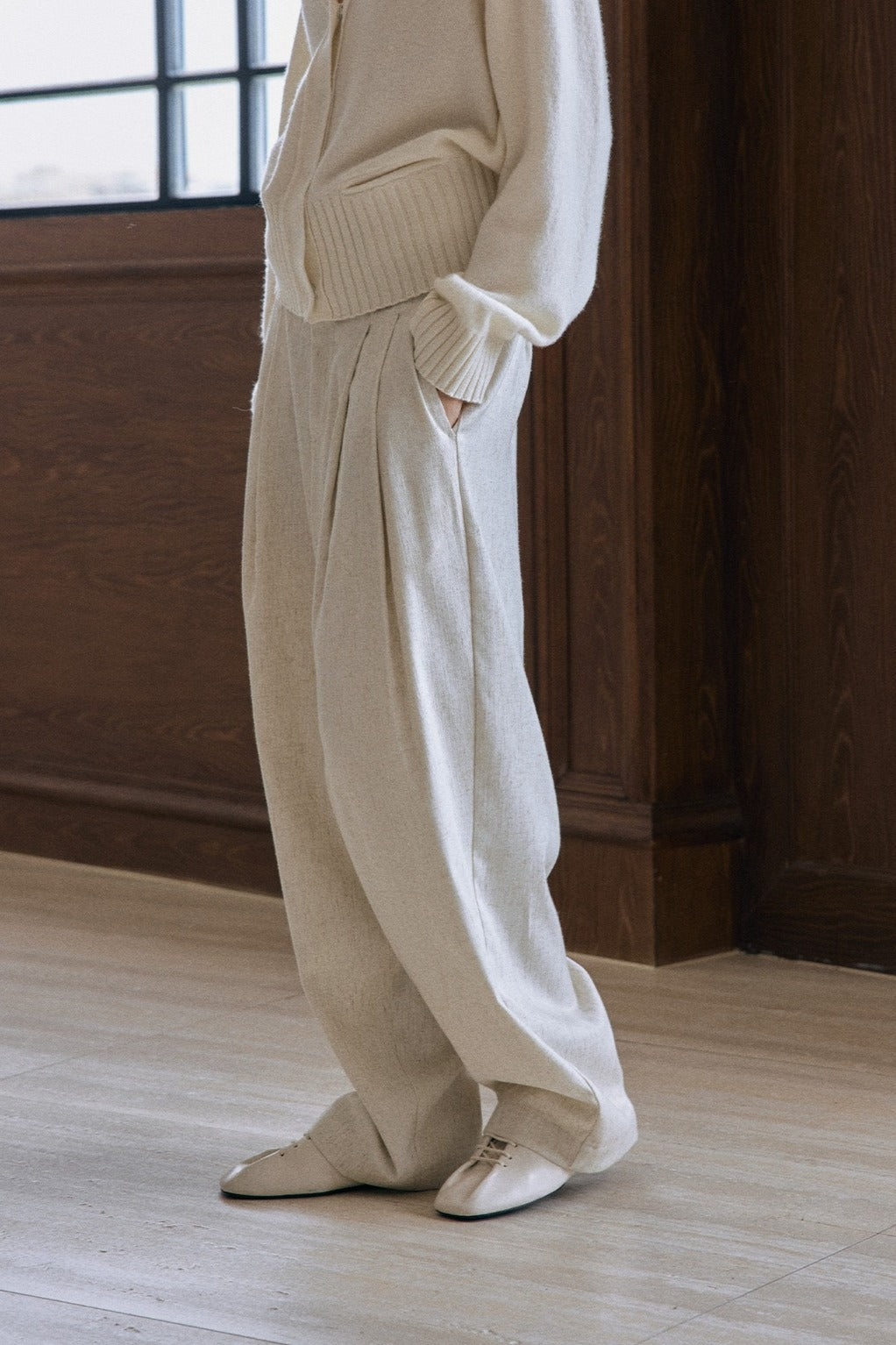 Relaxed fit good drape casual pants