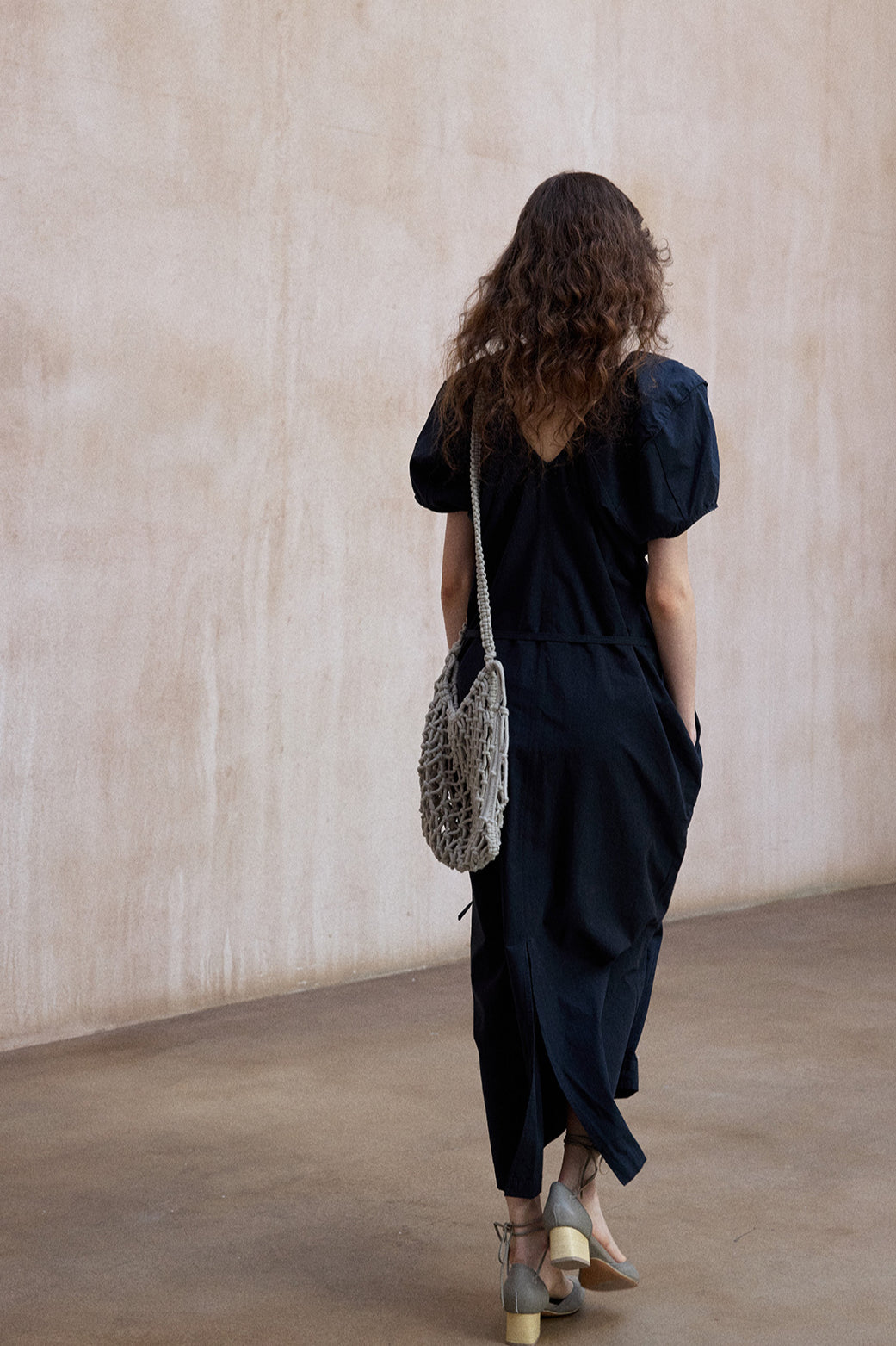 Cotton blend bubble-sleeved cocoon V-neck dress | 2 color