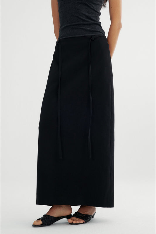 Straight fit structured fabric back split skirt | 2 color