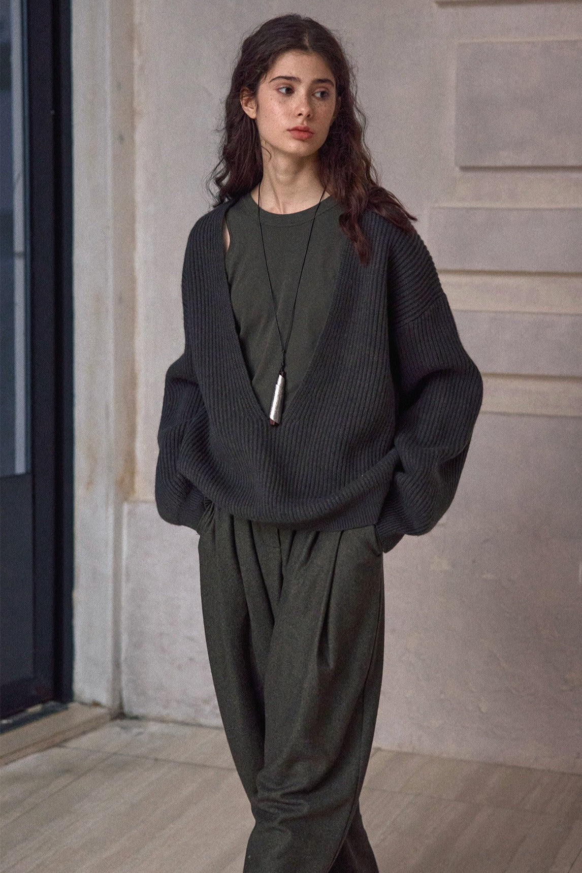 100% wool cozy loose-fit V-neck sweater | 4 color