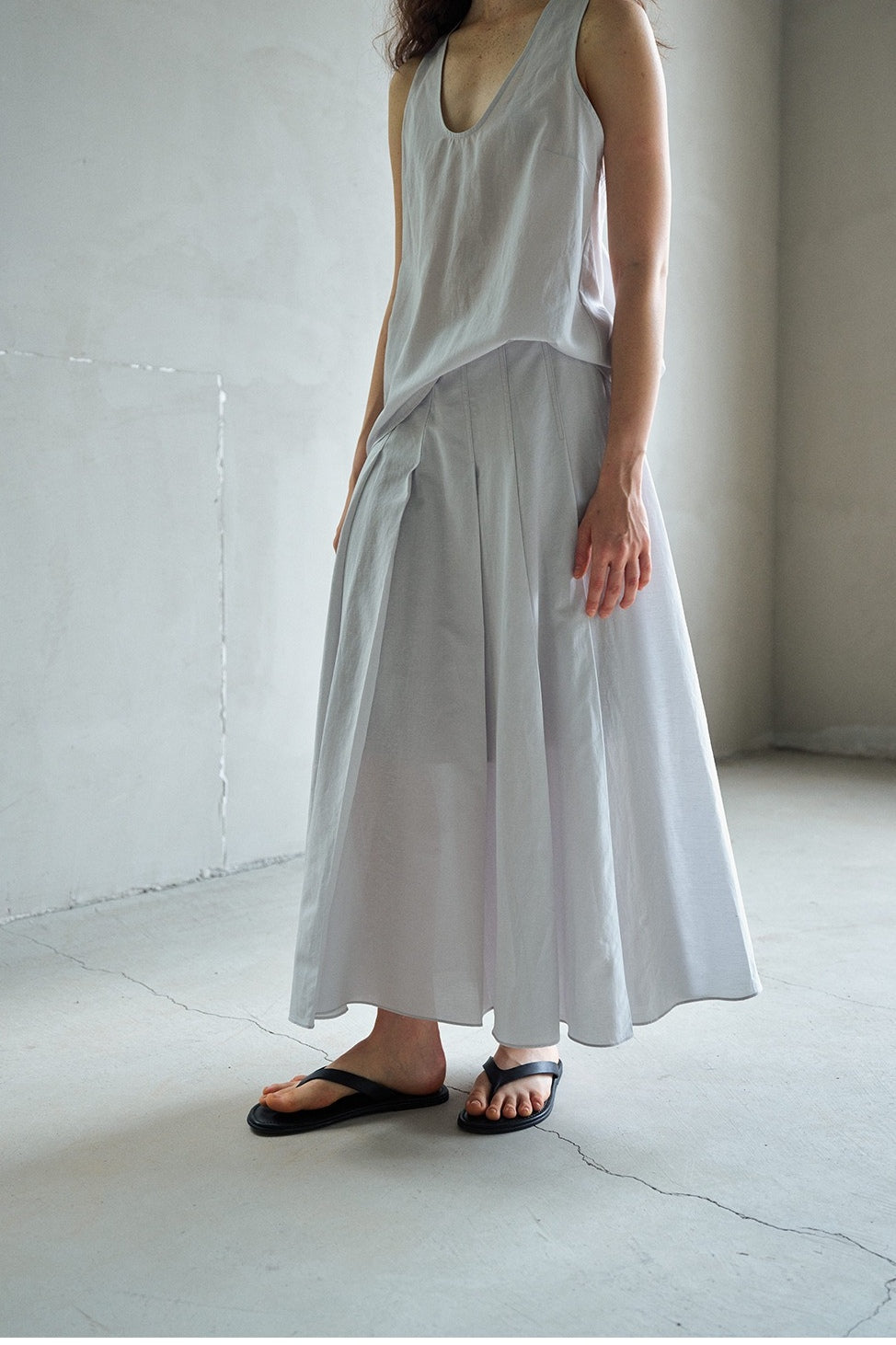 Fluid voluminous sweep midi skirt | 3 color