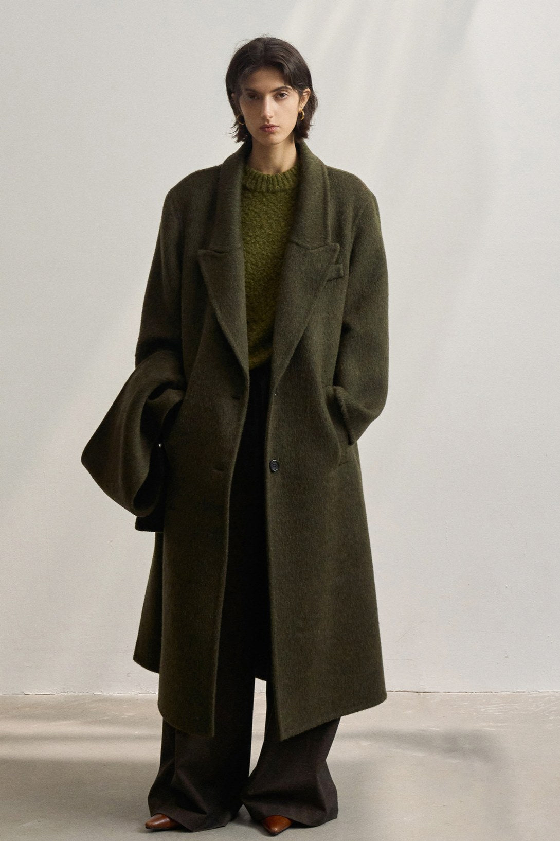 Wool blend alpaca peak lapel overcoat with scarf | 3color