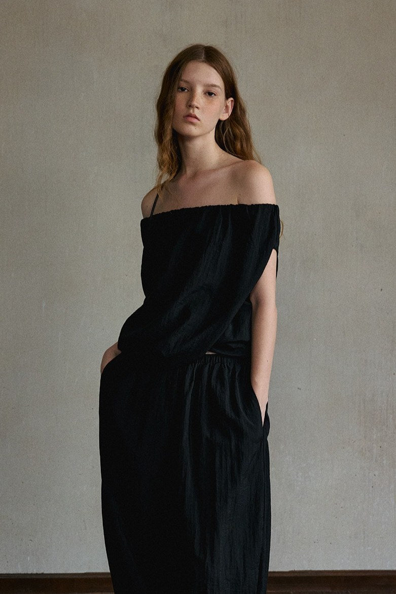 Tencel-nylon twisted crop top and balloon-leg pants | 2 color