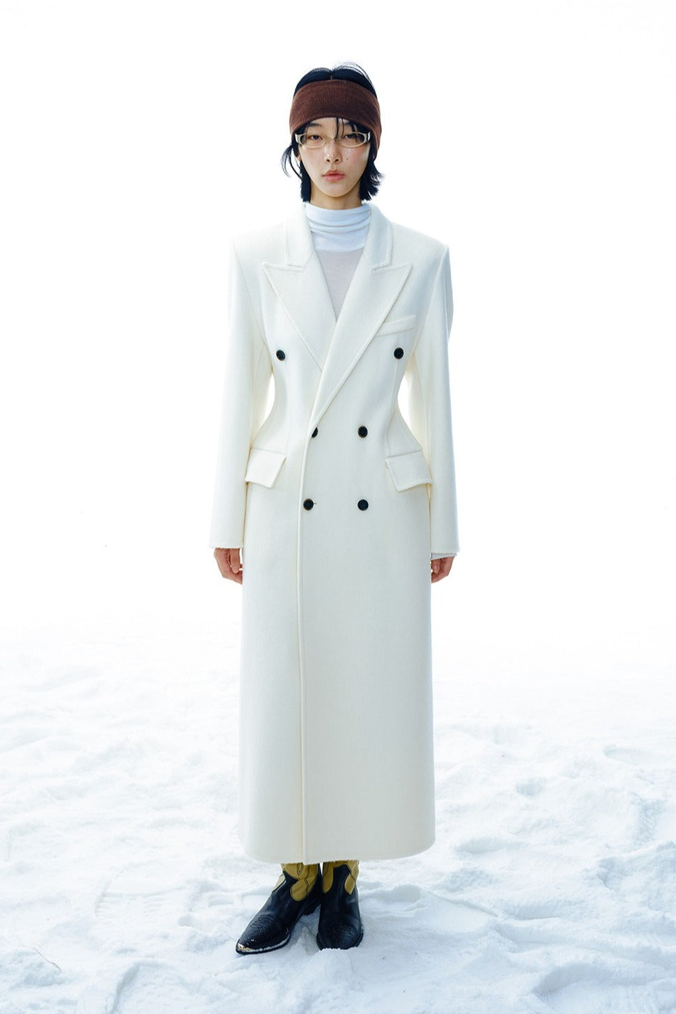 Hourglass-sculpted 100% wool coat | 3 color