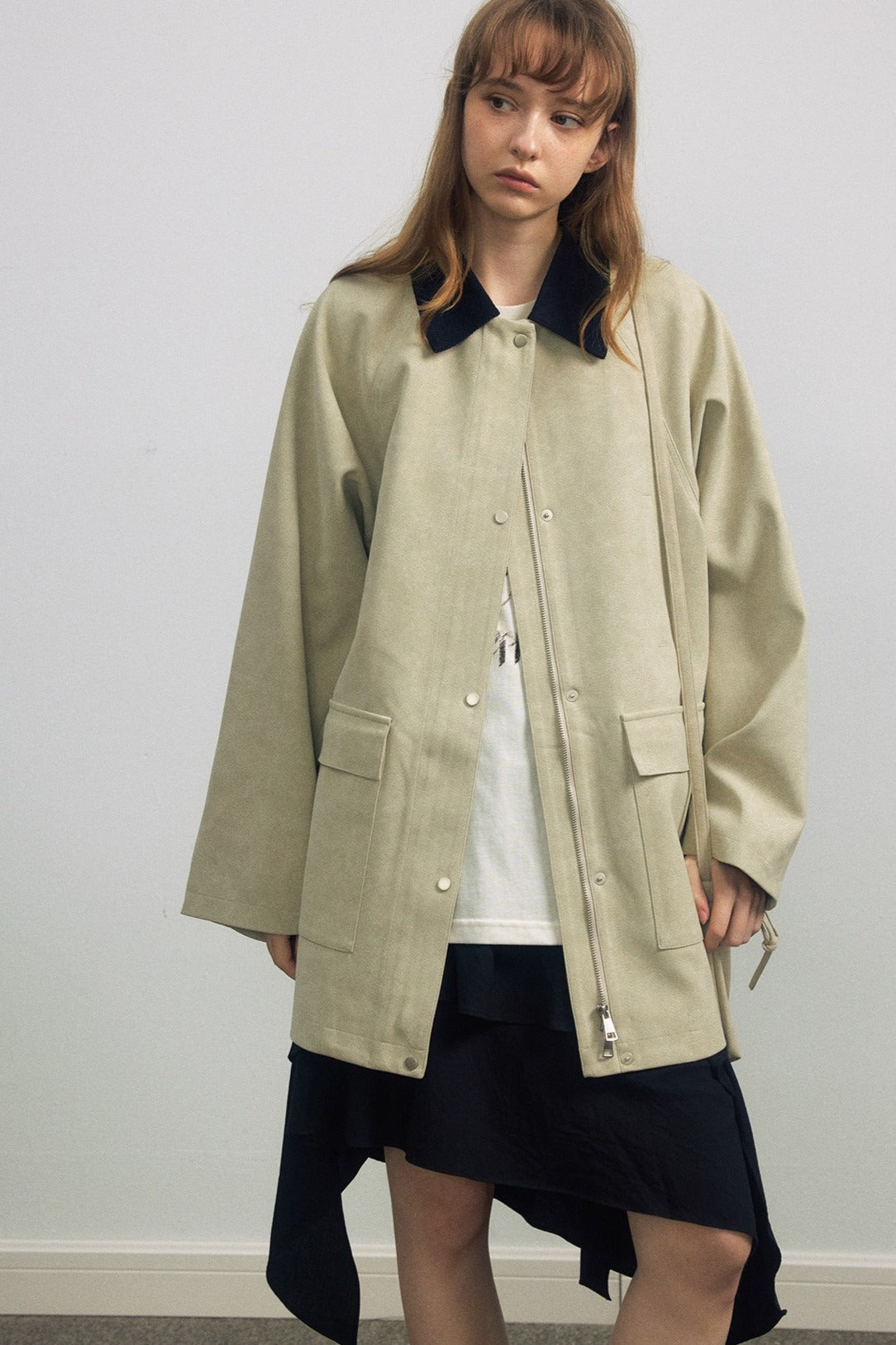 Mid-length contrasting collar jacket | 2 color