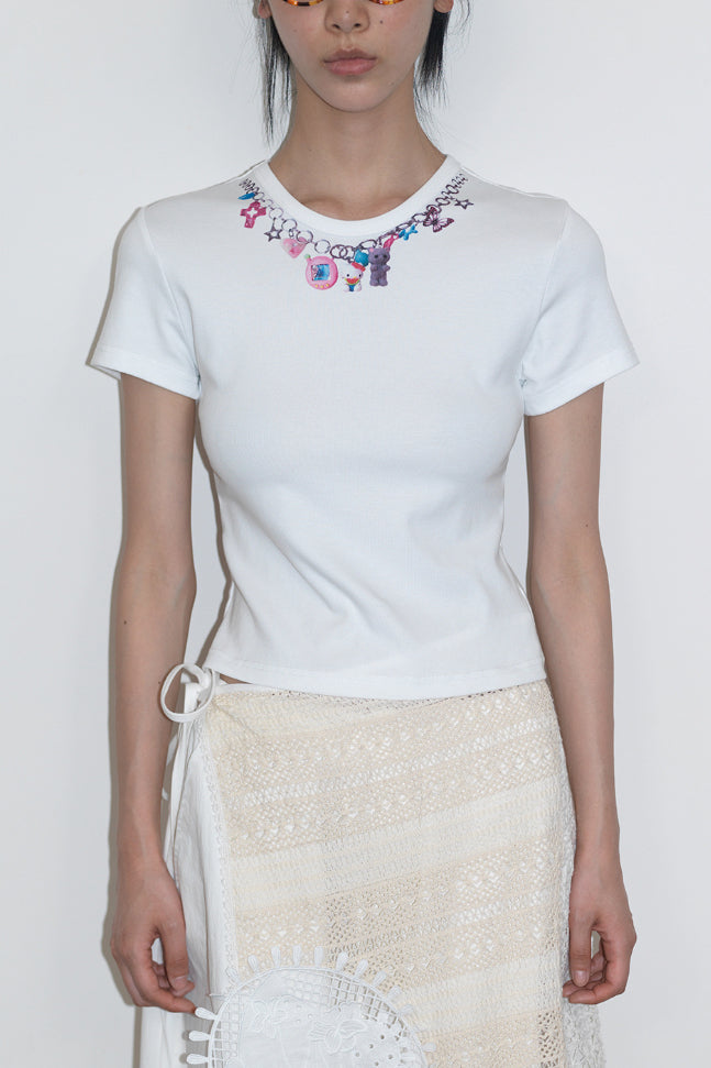 Playful elastic necklace print T-shirt | 2 color