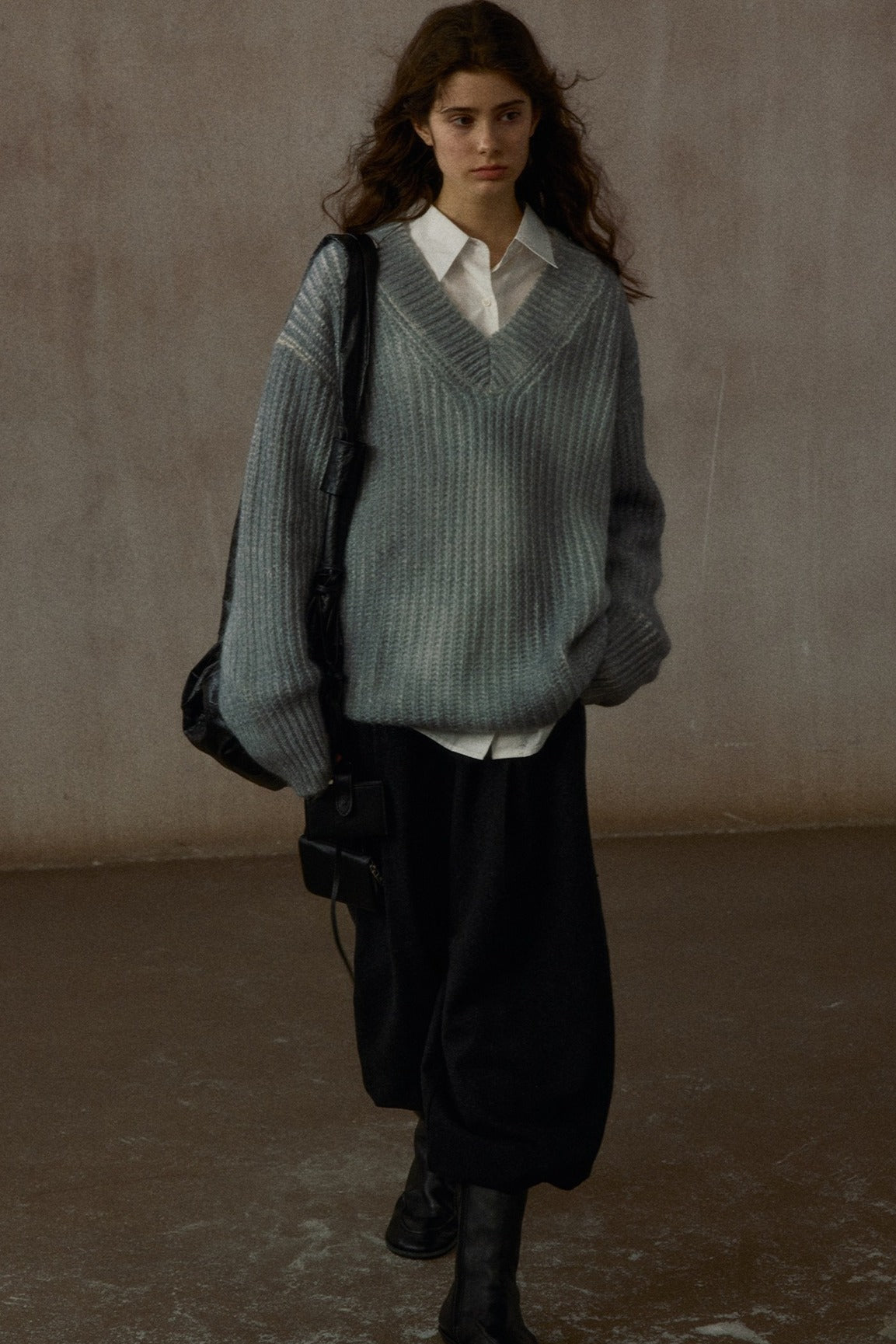 Chunky knit loose-fit V-neck drape sweater | 4 color