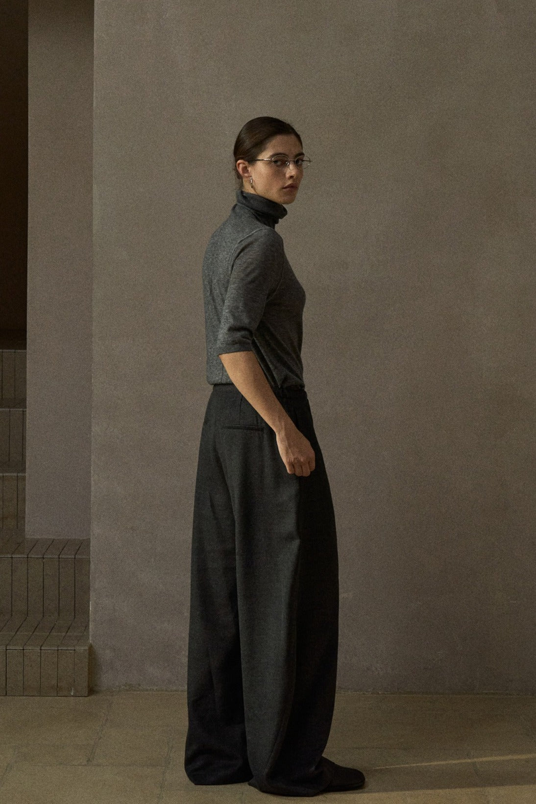 Languid wide-leg scimitar curve pants | 2 color