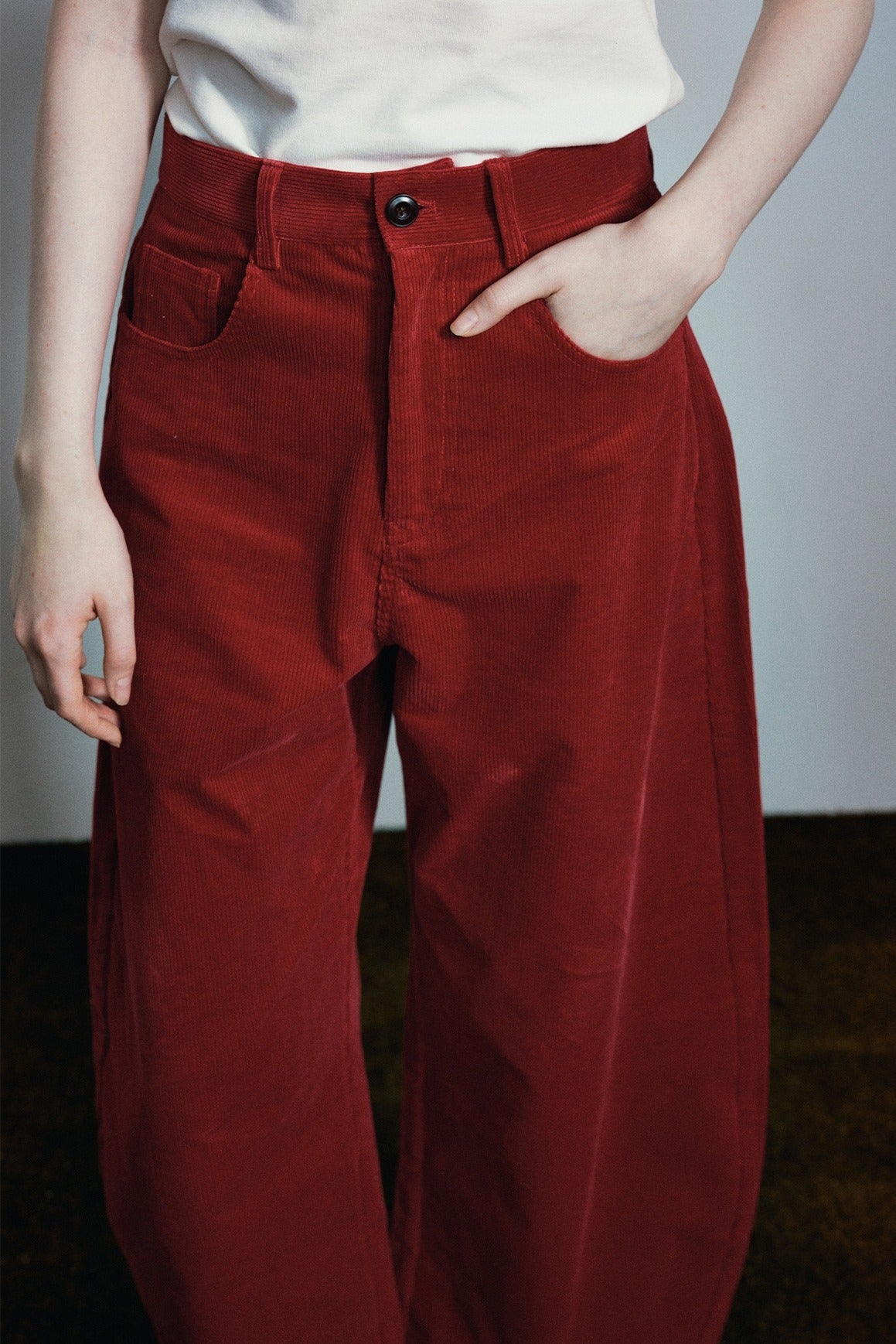 High-waisted corduroy curved-leg casual pants | 3 color