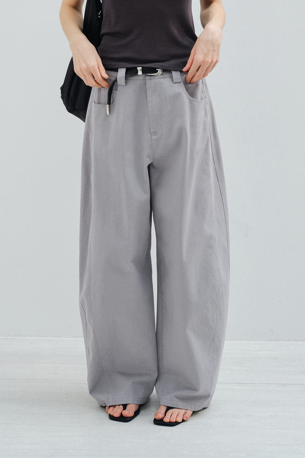 Cotton sculptural silhouette loose pants | 2 color