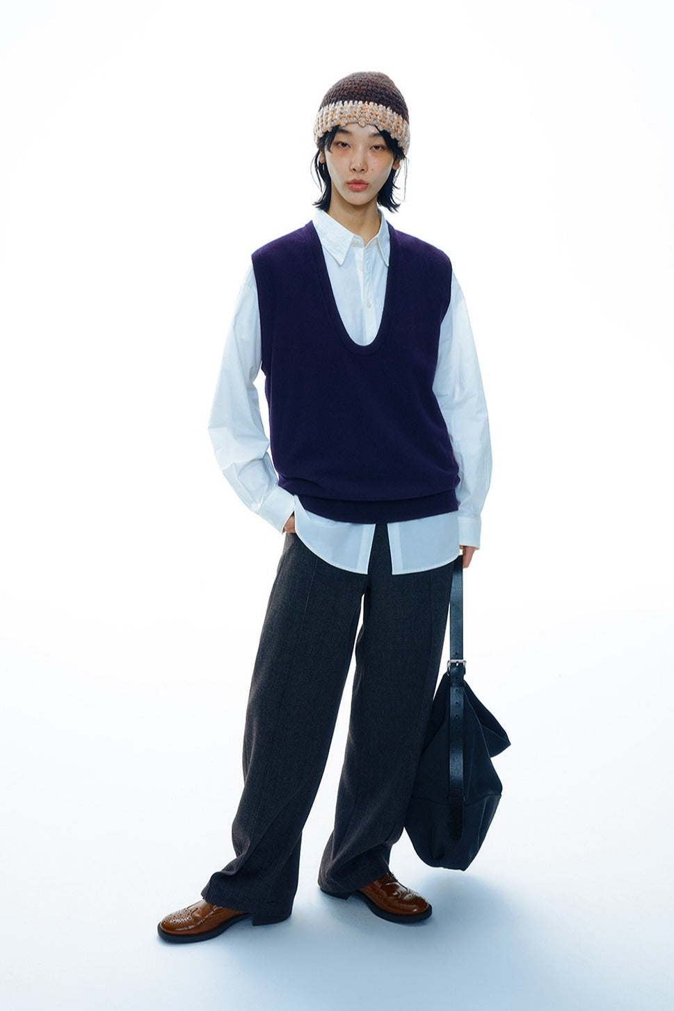 Clean-fit minimalist scimitar-shape trousers | 3 color