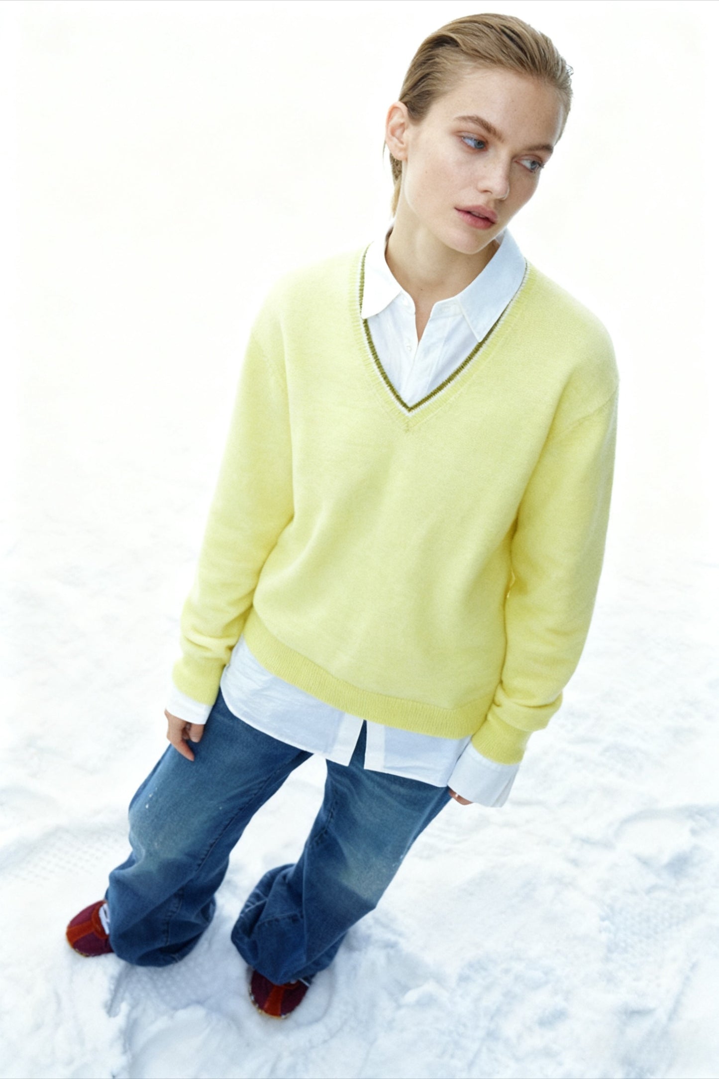 Wool blend soft touch lightweight V-neck sweater | 3 color