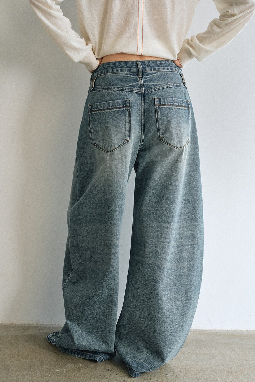 100% washed cotton curved silhouette jeans | 3 color