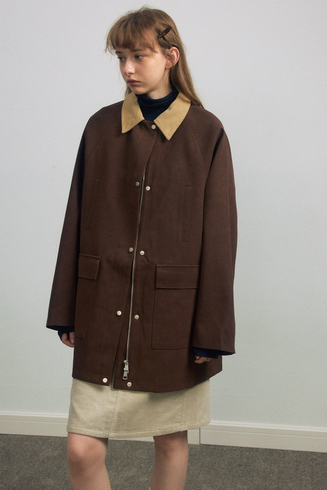 Mid-length contrasting collar jacket | 2 color