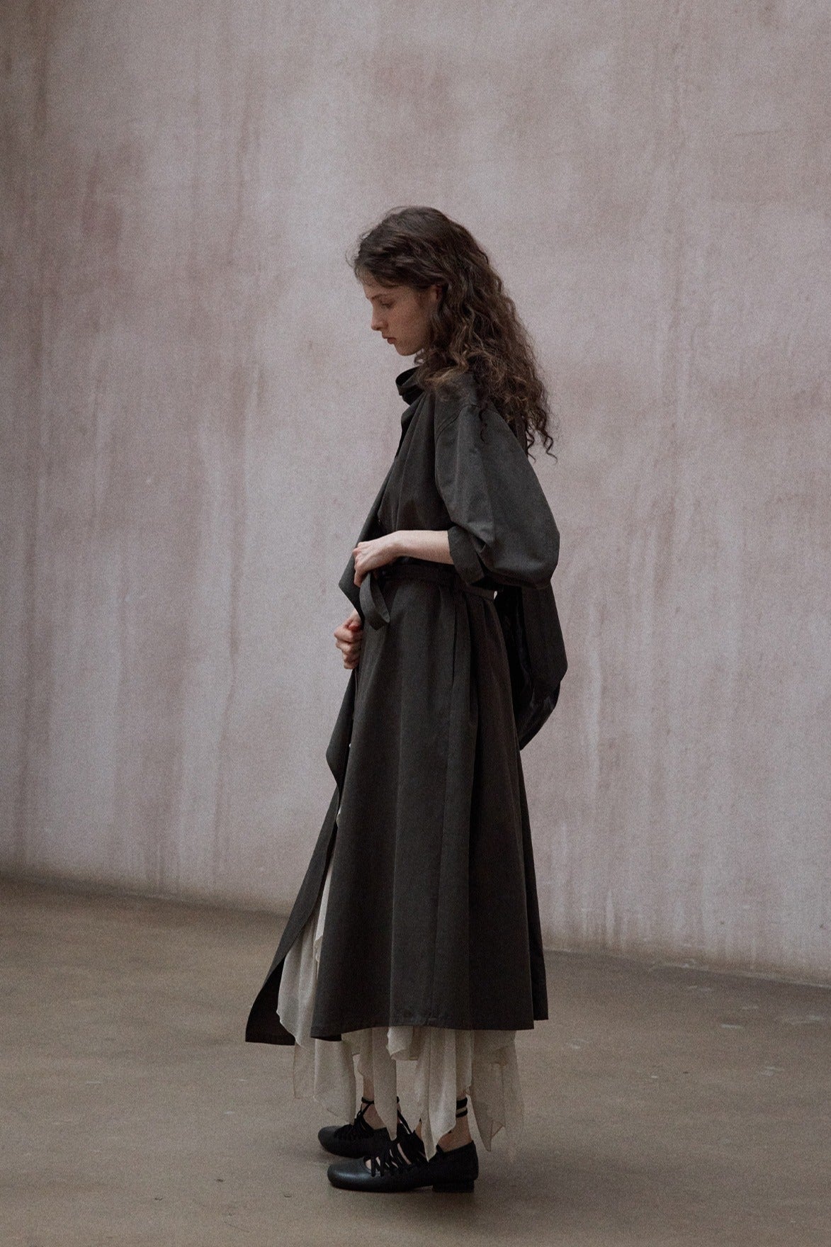 Cotton blend irregular flutter collar lightweight trench coat | 3 color