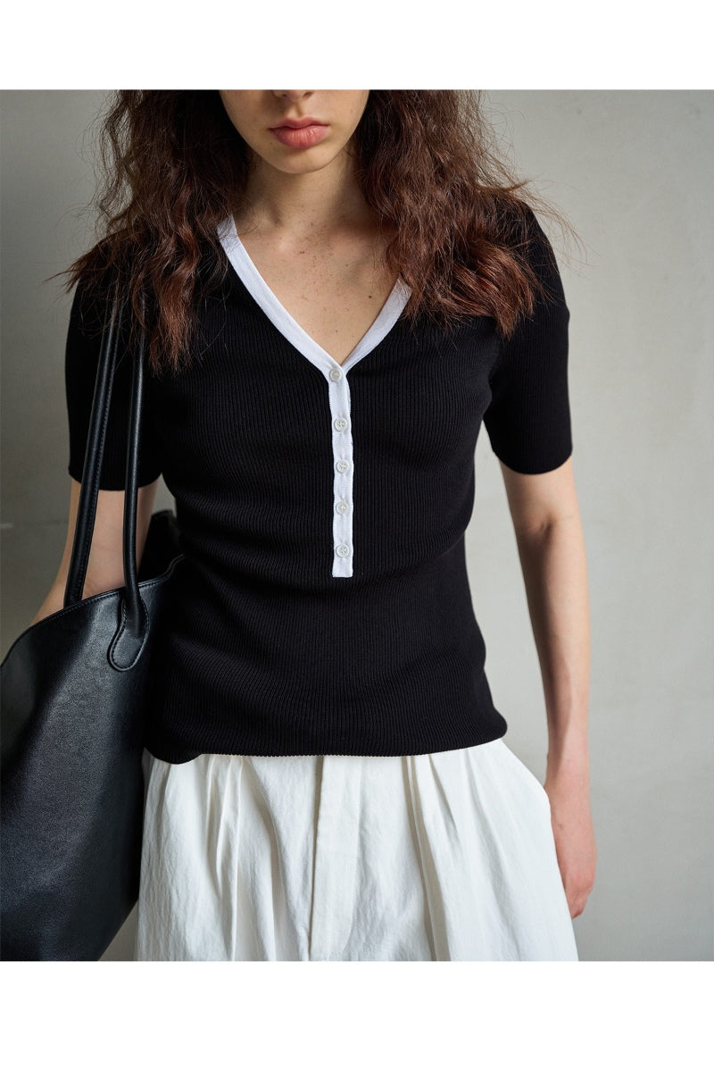 T-shirt en maille col V semi-boutonné | 4 couleurs