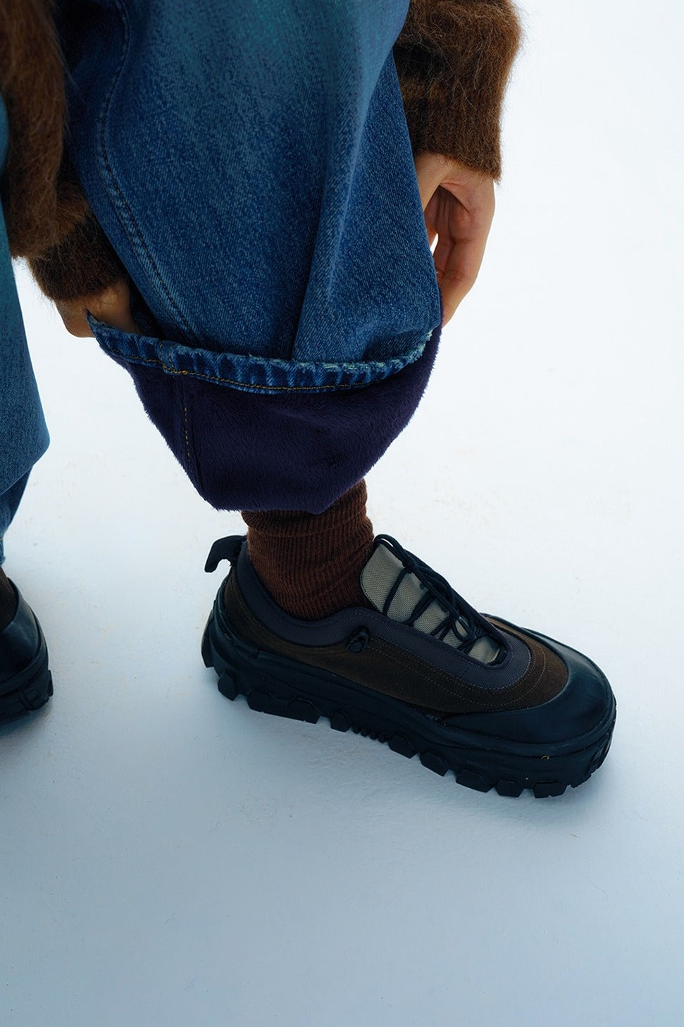 Cotton denim vintage-washed fleece-lined jeans | 2 color