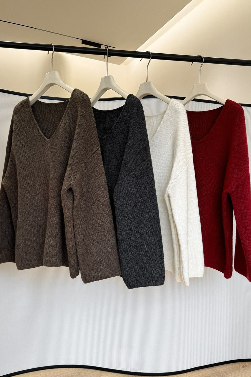 Cotton blend wool loose fit V-neck sweater | 4 color