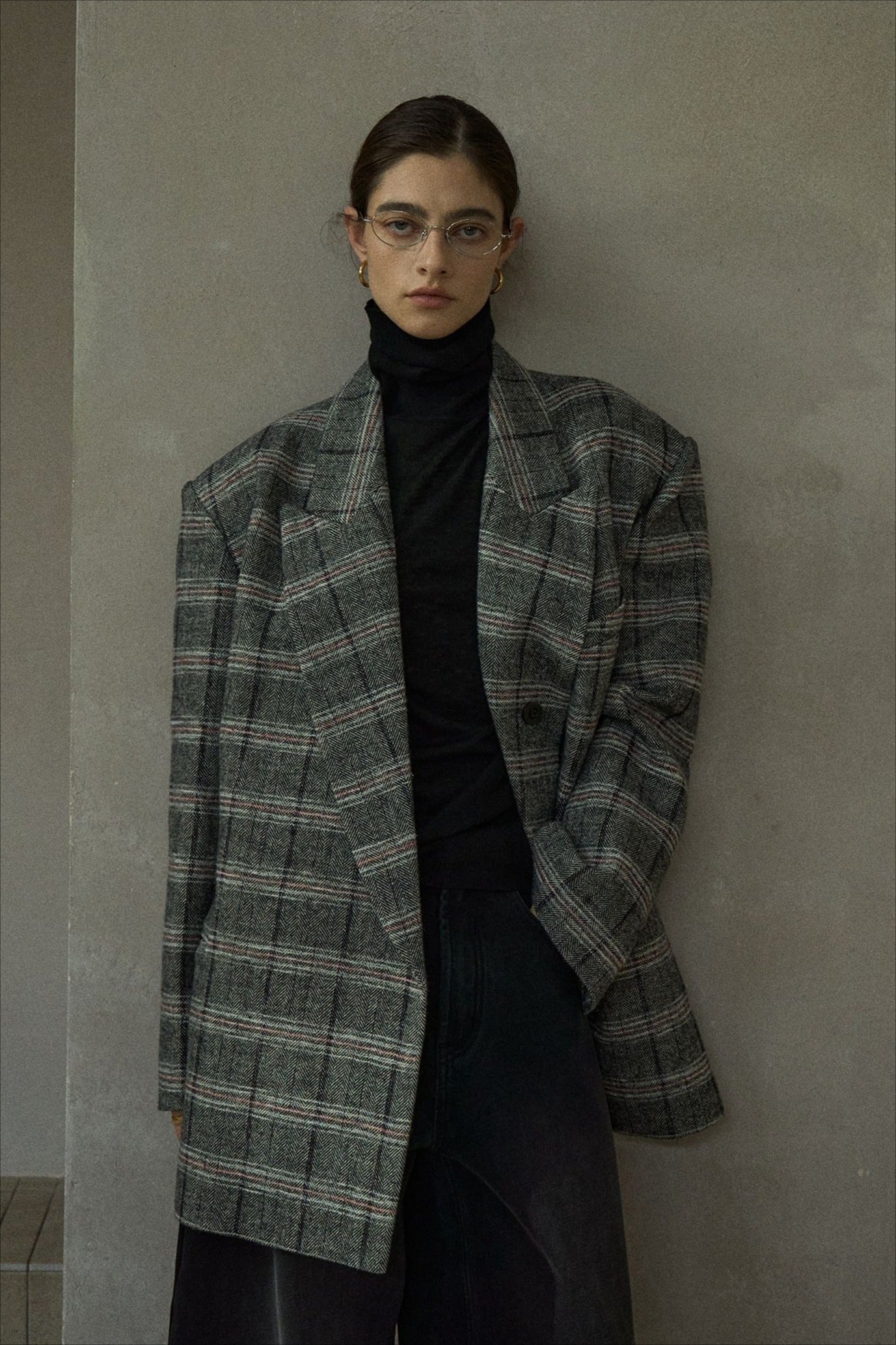 Wool containing plaid pattern super loose blazer | 2 color