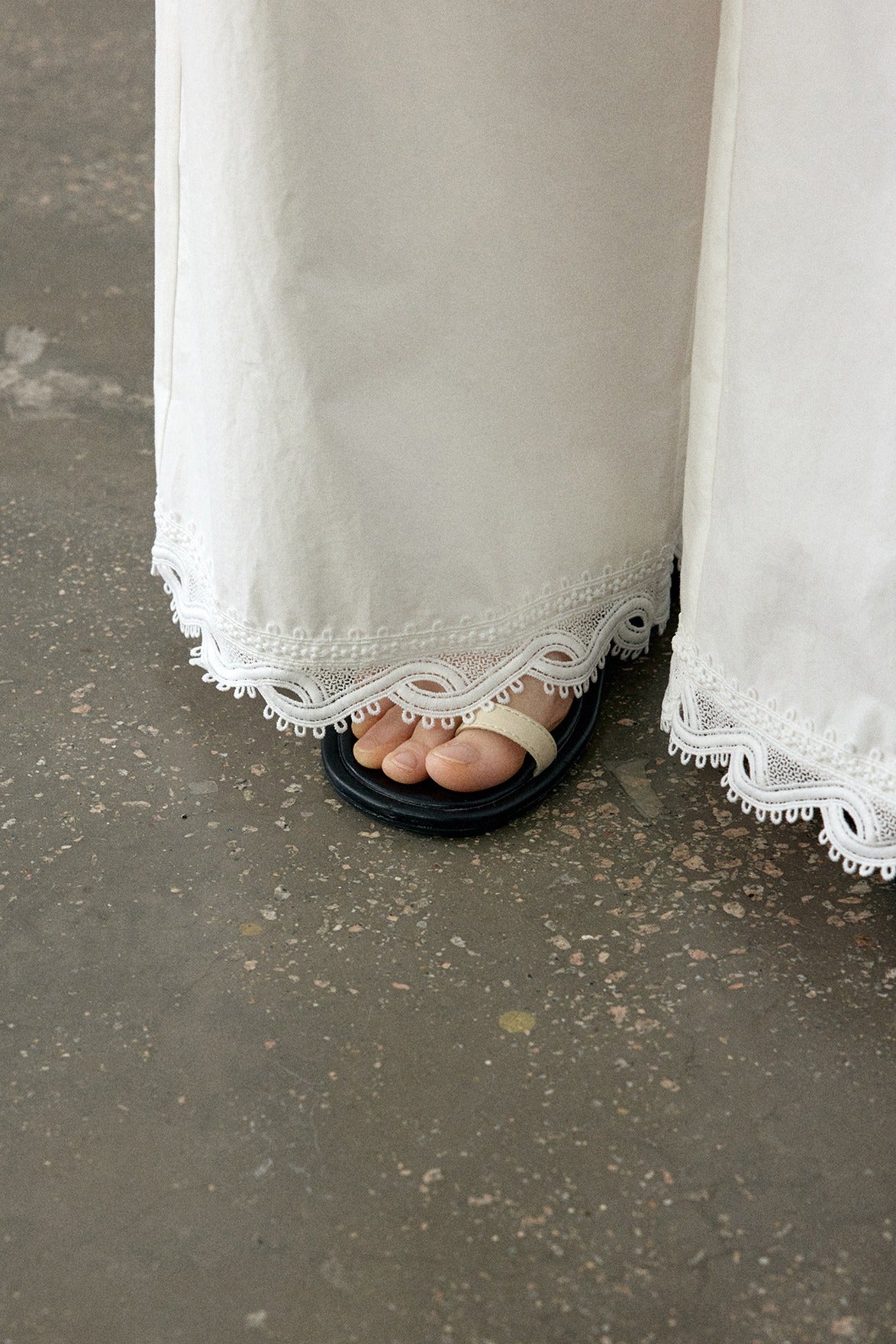 Cotton wide-leg pants with lace trim | 3 color