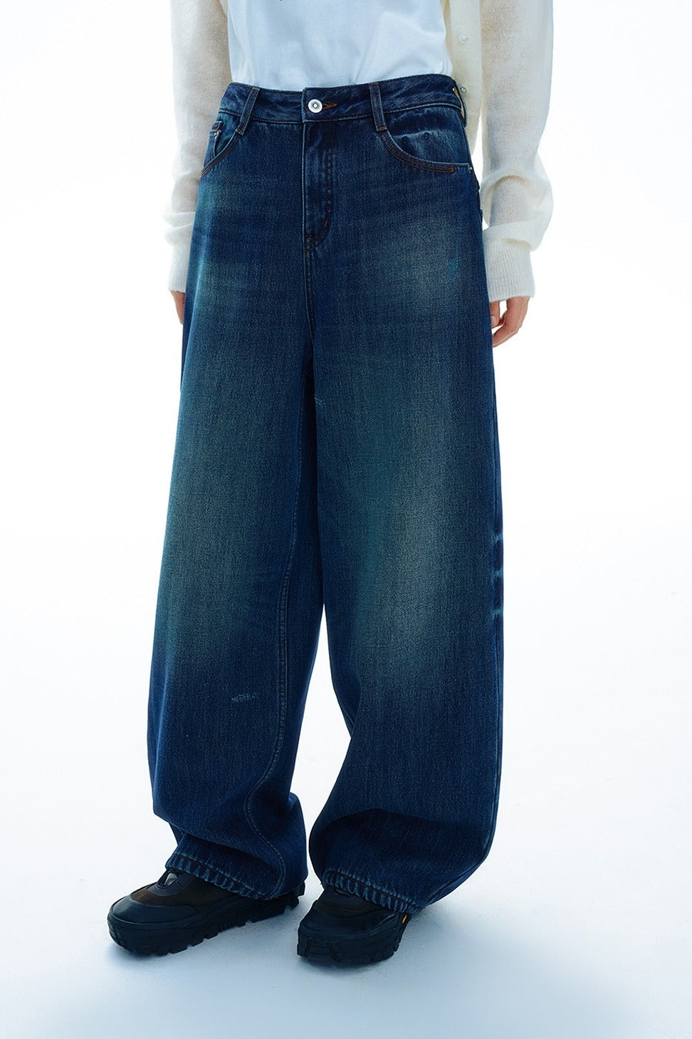 Cotton denim vintage-washed fleece-lined jeans | 2 color