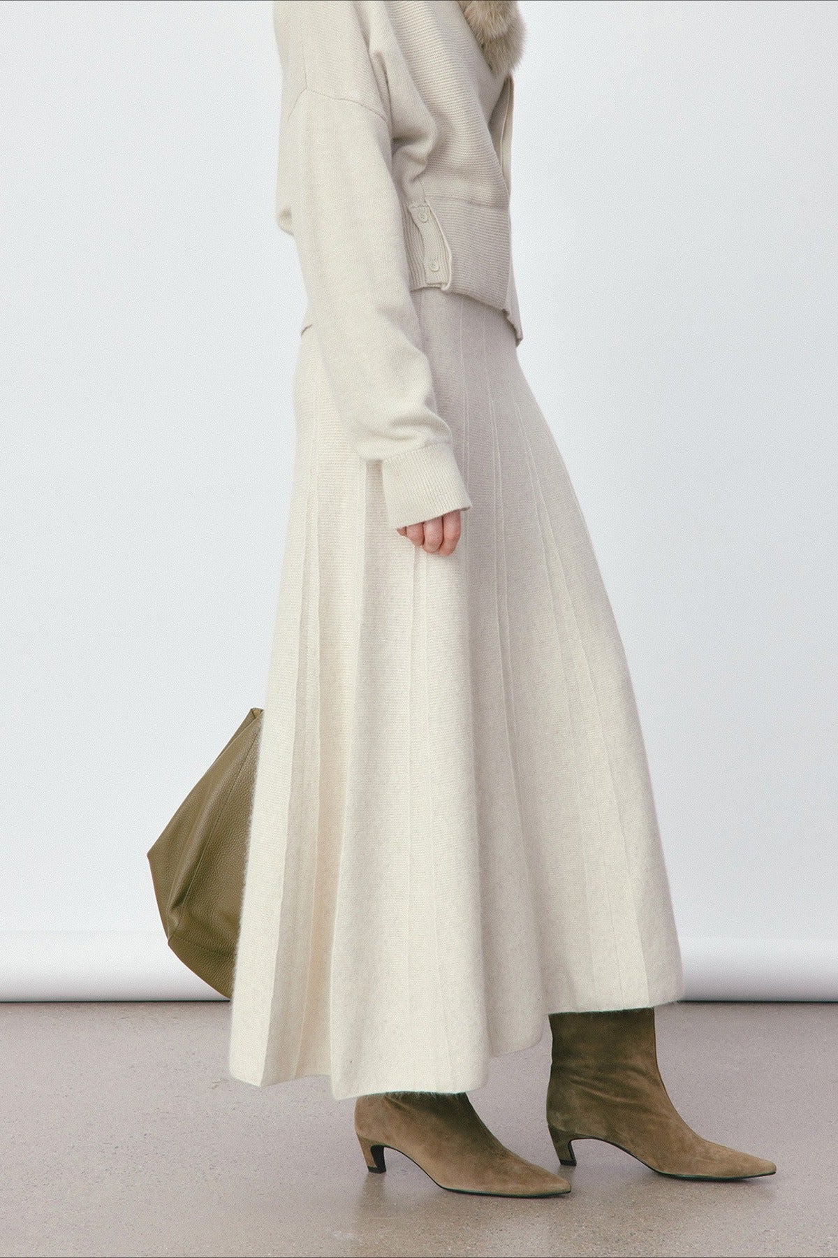 Wool blend soft elegant fishtail hem skirt
