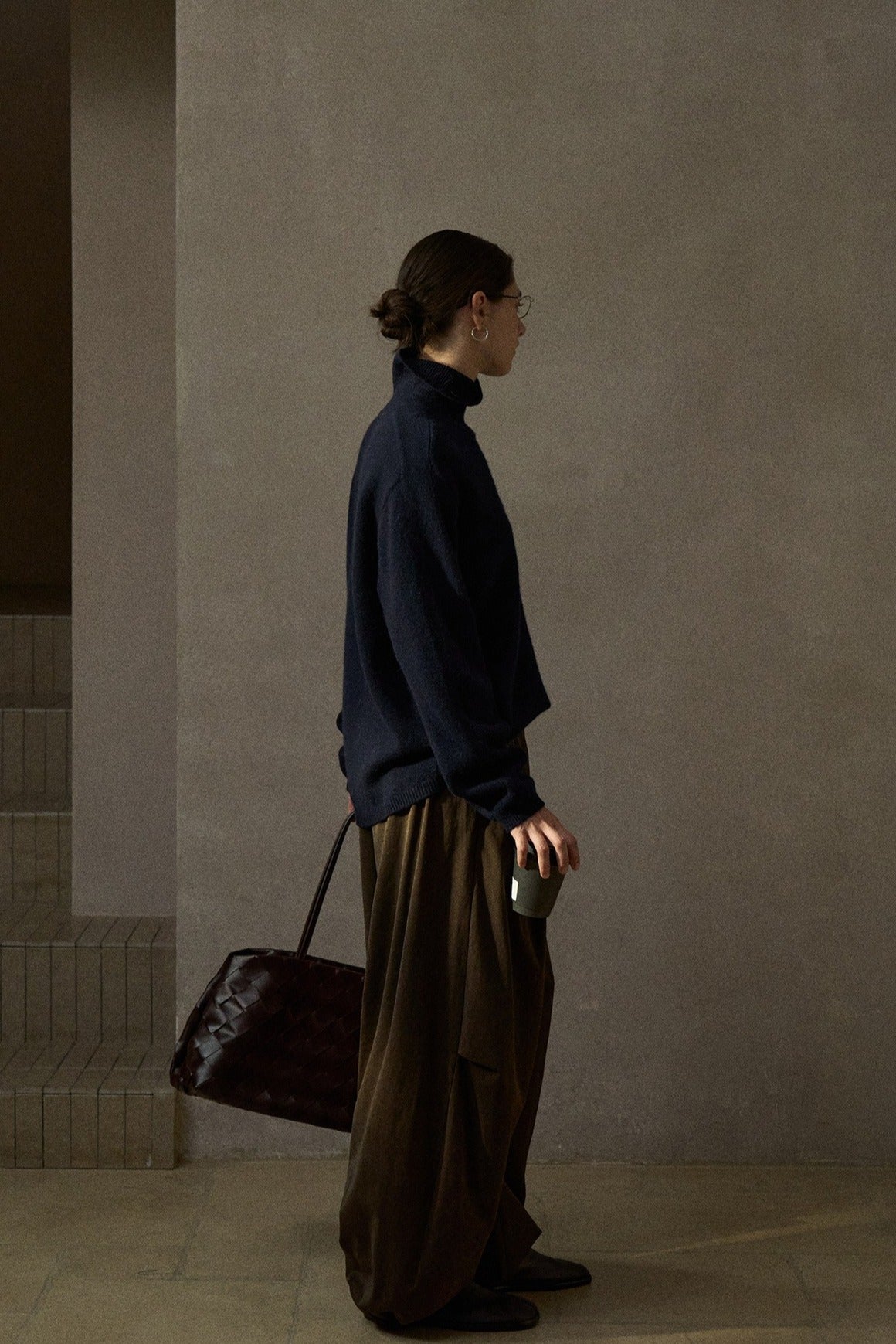 Pantalones casuales de pierna ancha con acabado mate en mezcla de algodón | 3 colores