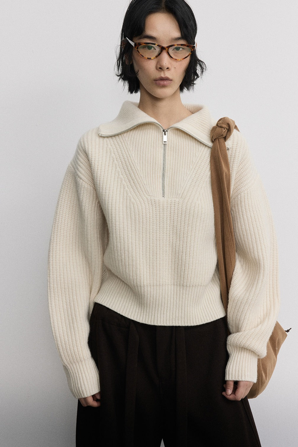 100% sheep wool silhouetted pullover sweater | 3 color