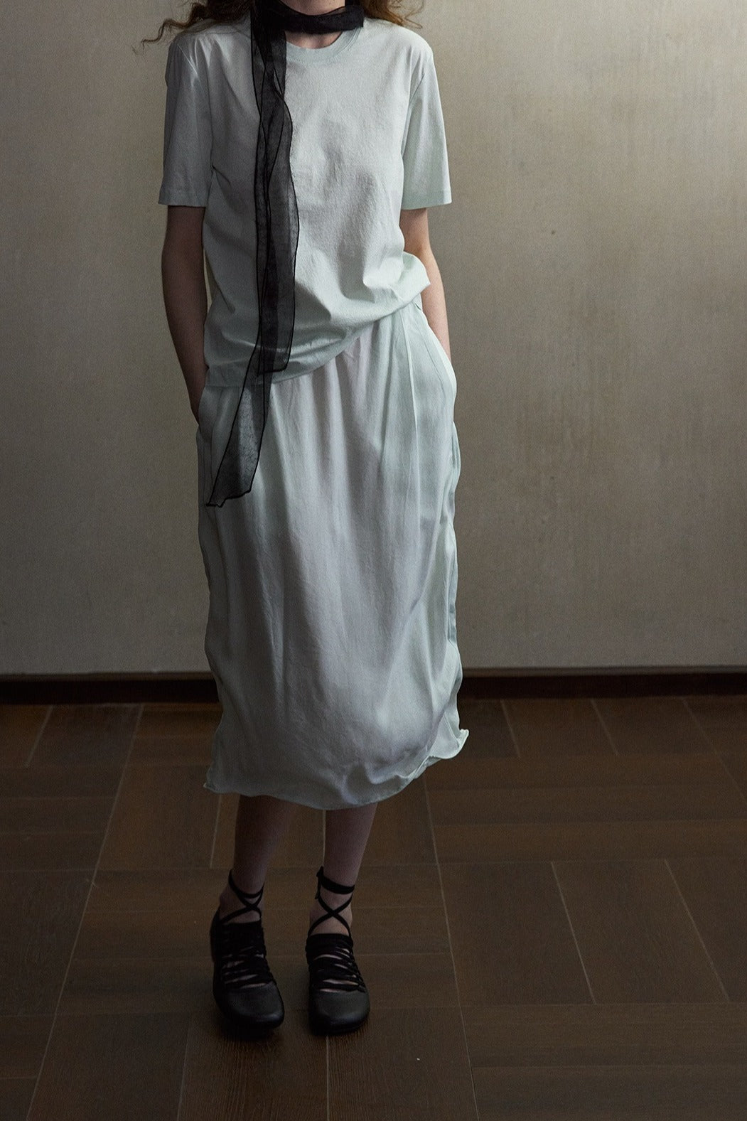 Feather-light flowing twist hem midi skirt | 4 color