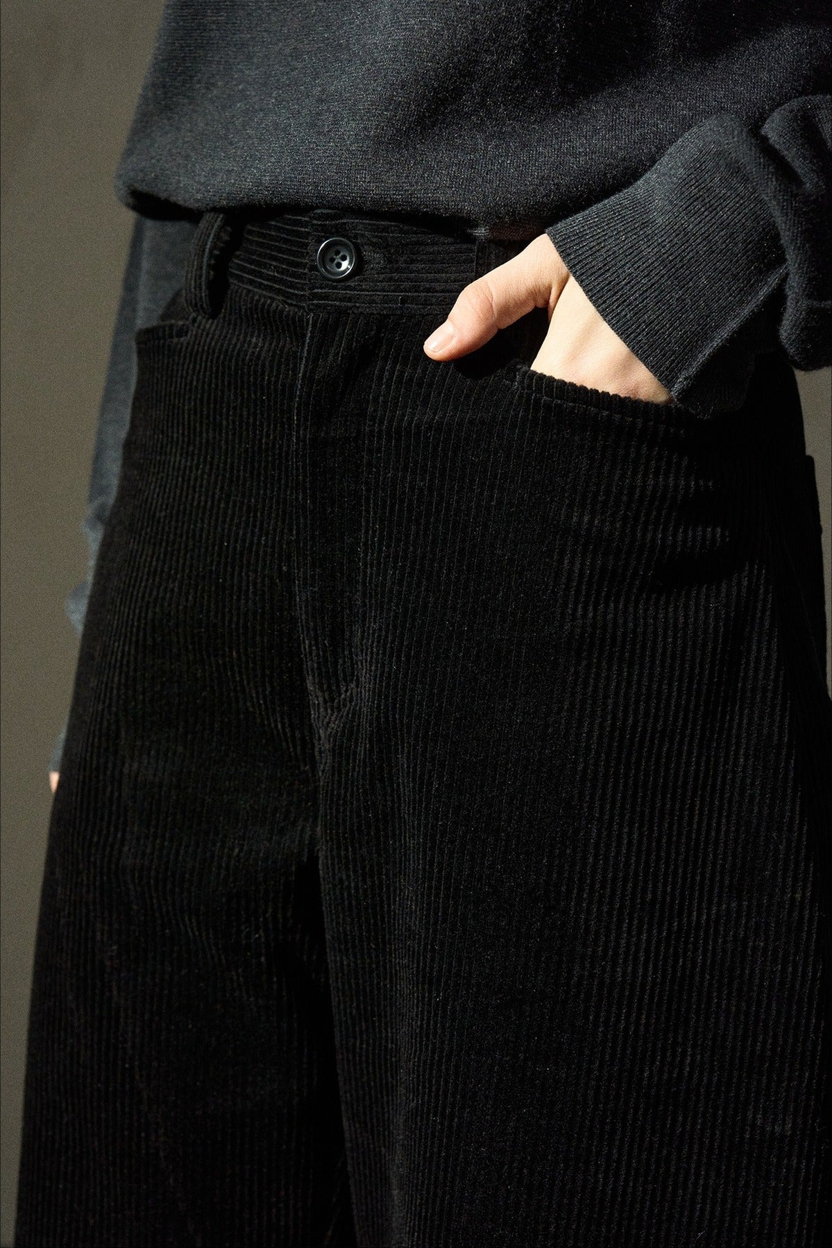 Cotton scimitar silhouette curve corduroy pants | 2 color