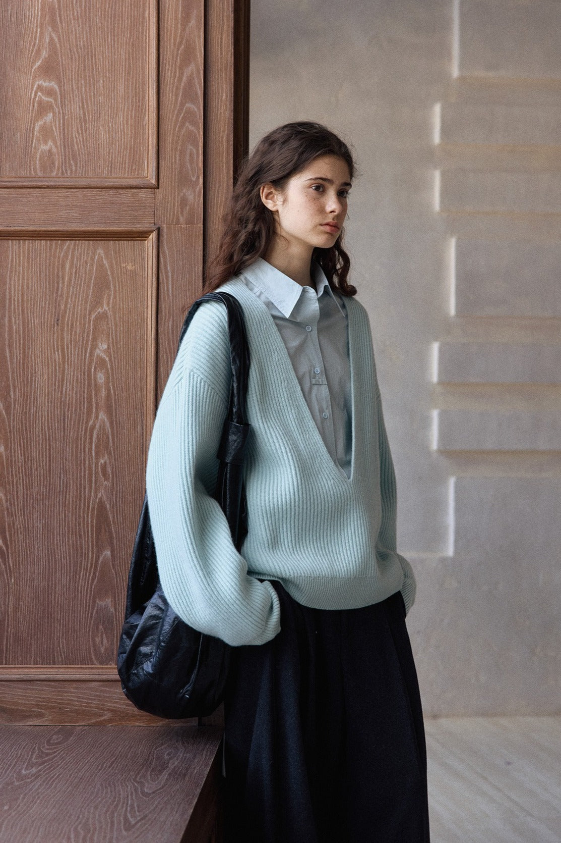 100% wool cozy loose-fit V-neck sweater | 4 color