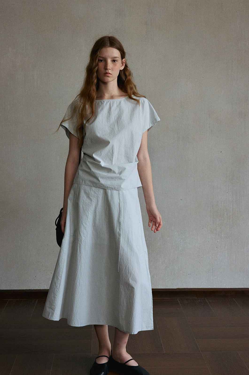 Ohmi Bleach | paper-touch midi skirt | 3 color